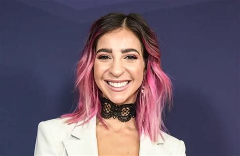 Gabbie Hanna Biography, Age, Height, Husband, Net。